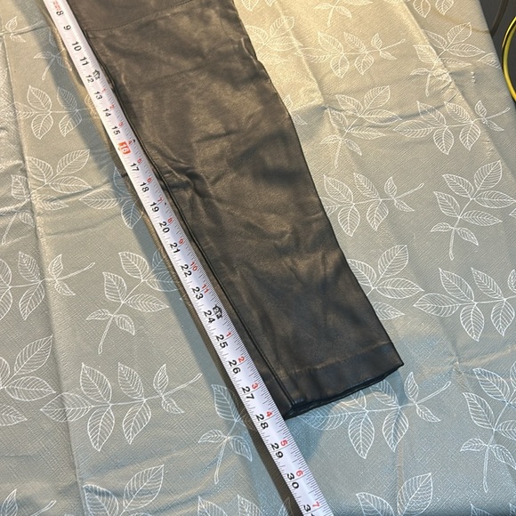 Ladies H&M Skinny Pant. - Picture 7 of 7